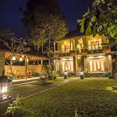 Tuga Guest House Ubud Buitenkant foto